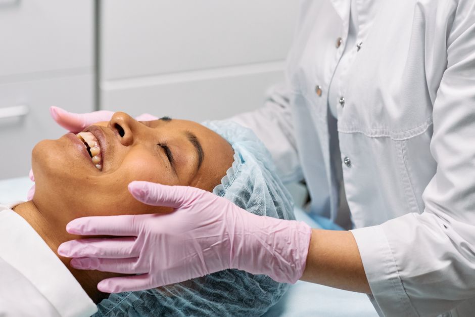 Hydra Derma Facial